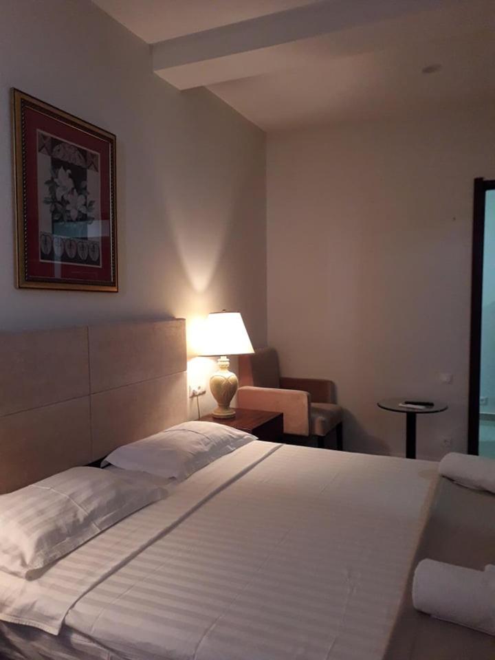 Belgrade Rustaveli Hotel Kobuleti Dış mekan fotoğraf